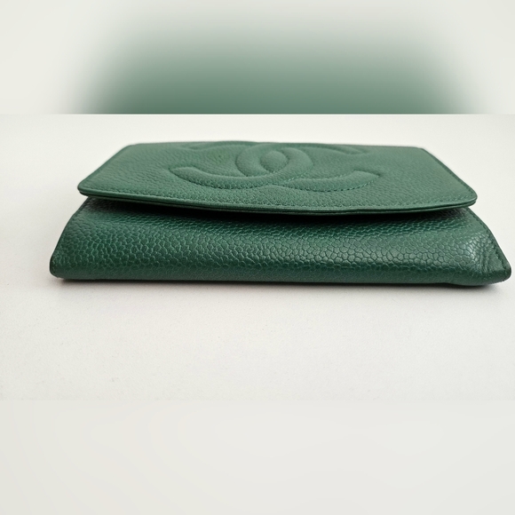 Chanel Green Caviar Vintage Small Flap Wallet - Picture 4 of 14